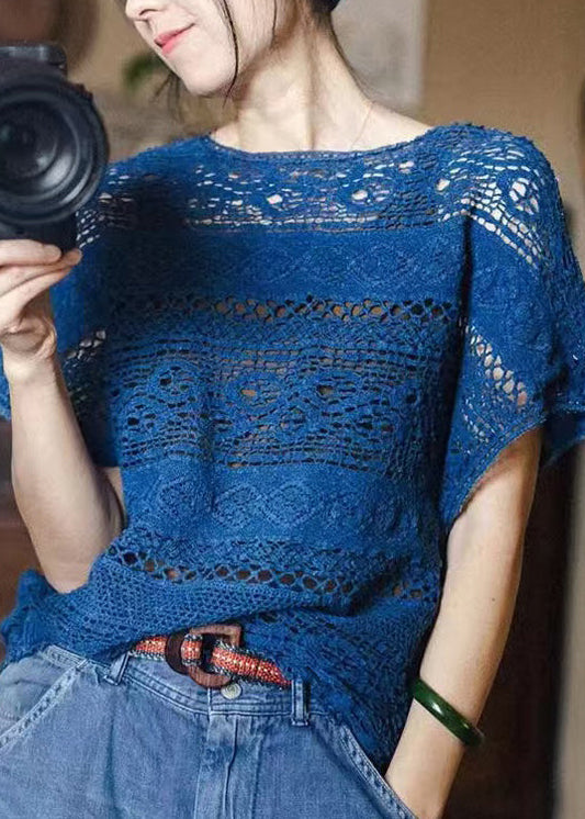 Classic Vintage Shirt with a Flattering Fit