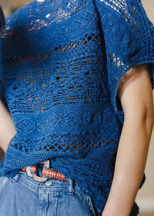 Classic Vintage Shirt with a Flattering Fit