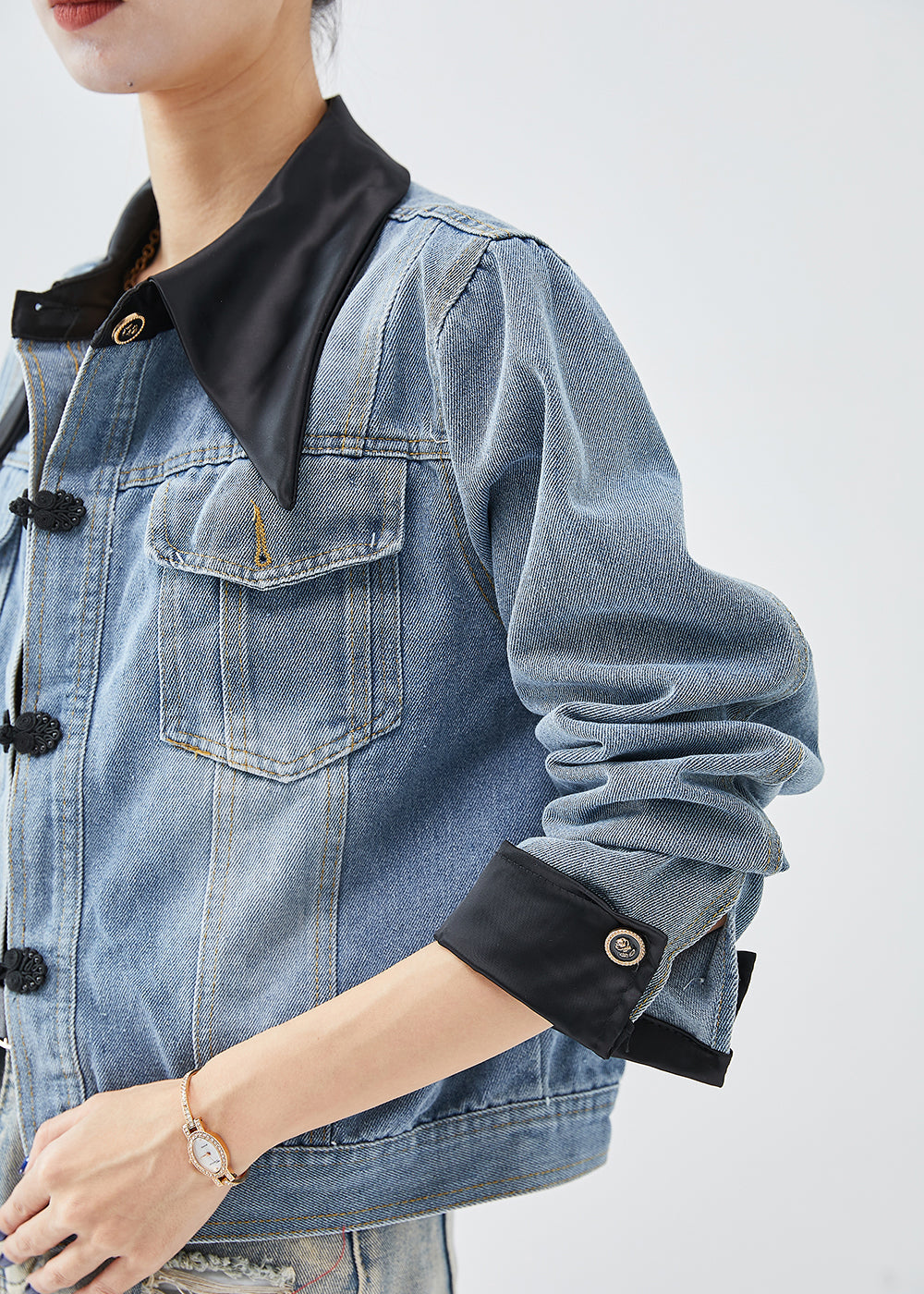 Classic Vintage Jacket with a Flattering Fit
