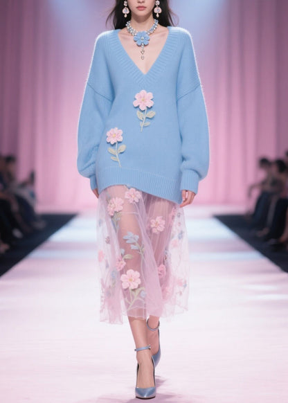 Well Tailored Sweater with a Graceful Silhouette