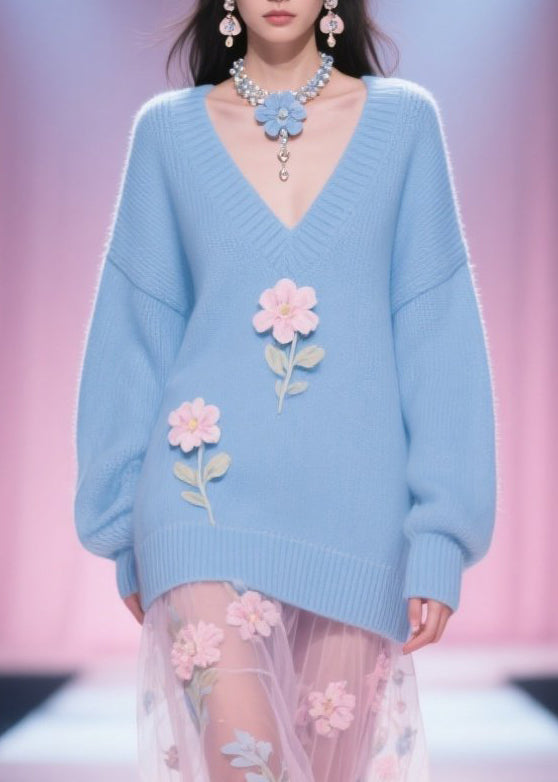 Classic Vintage Sweater with a Flattering Fit