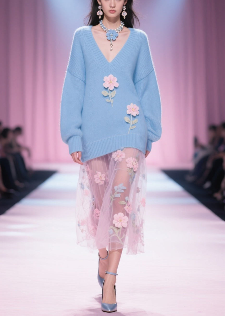 Well Tailored Sweater with a Graceful Silhouette