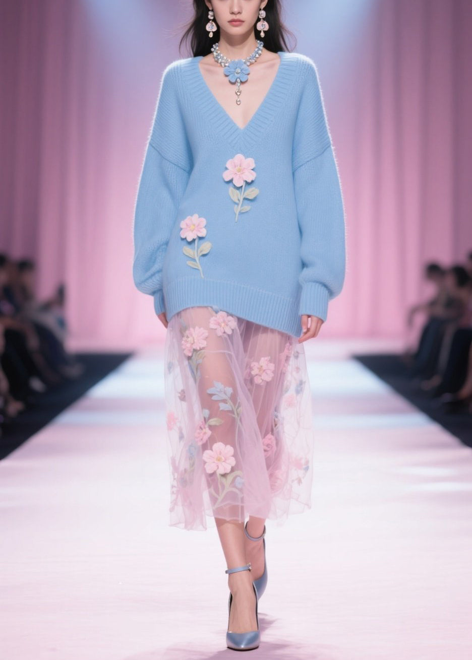 Well Tailored Sweater with a Graceful Silhouette