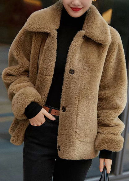 Sophisticated Coat with a Clean Classic Look