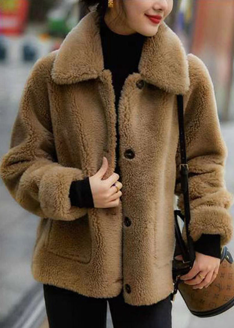 Sophisticated Coat with a Clean Classic Look