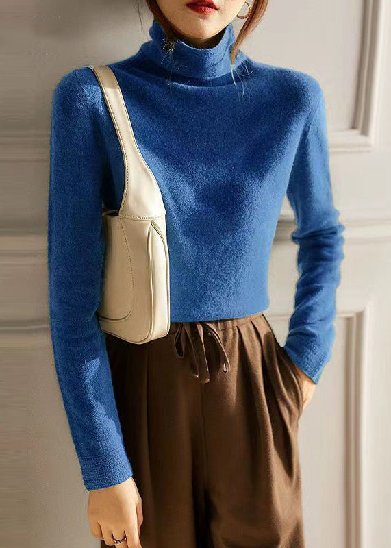 Beautifully Finished Sweater in a Timeless Design
