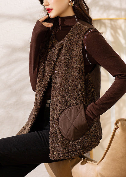 Well Tailored Coat with a Graceful Silhouette