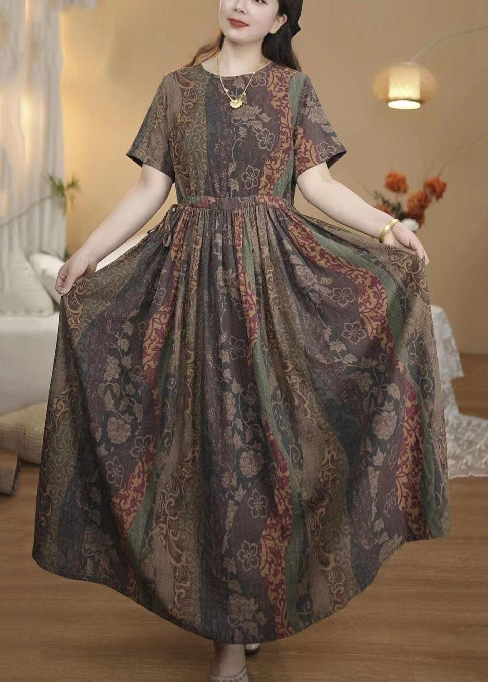 Beautifully Crafted Dress in a Classic Style