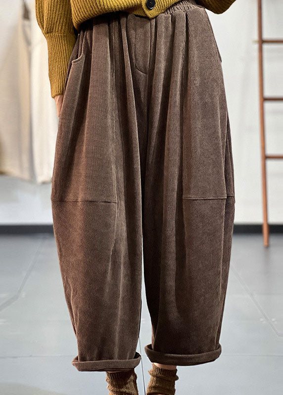 Elegantly Styled Trousers for Everyday Wear