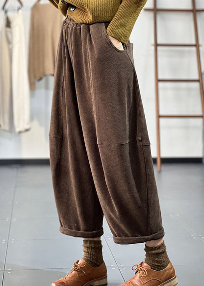 Elegantly Styled Trousers for Everyday Wear