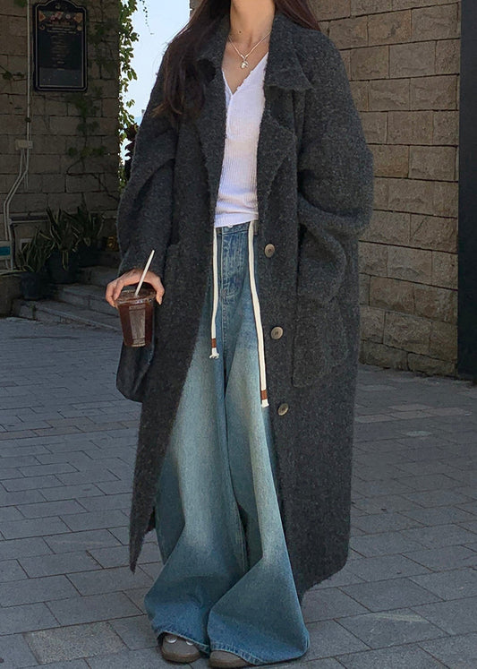 Elegantly Styled Coat for Everyday Wear