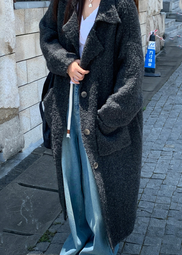 Elegantly Styled Coat for Everyday Wear