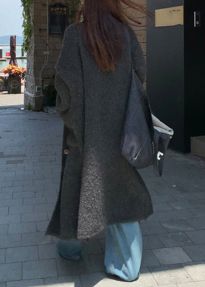 Elegantly Styled Coat for Everyday Wear