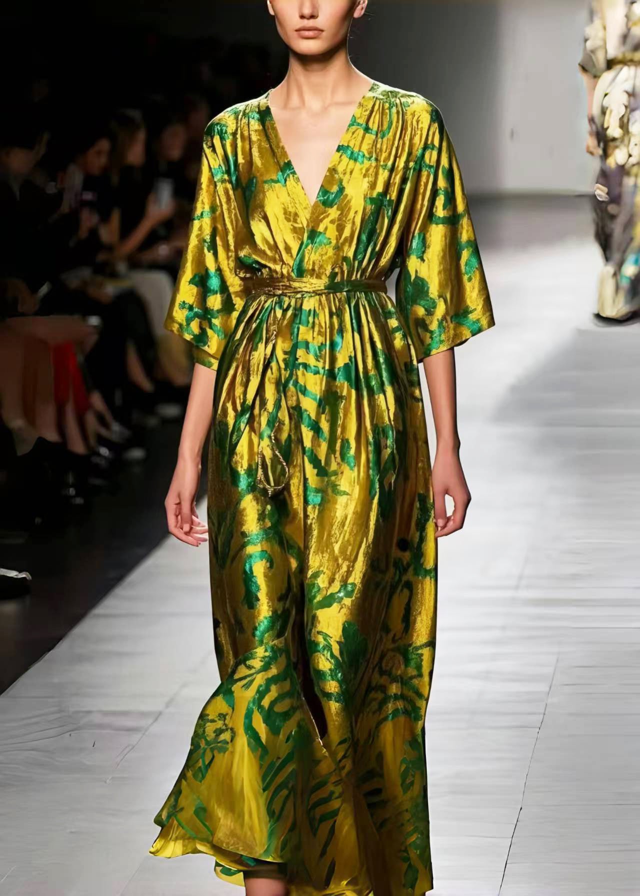 Gracefully Styled Dress for Any Occasion
