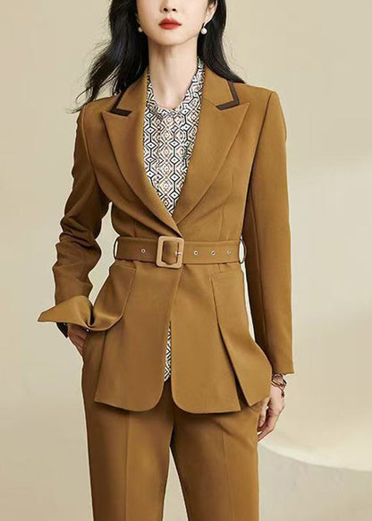 Well Tailored Coat with a Graceful Silhouette