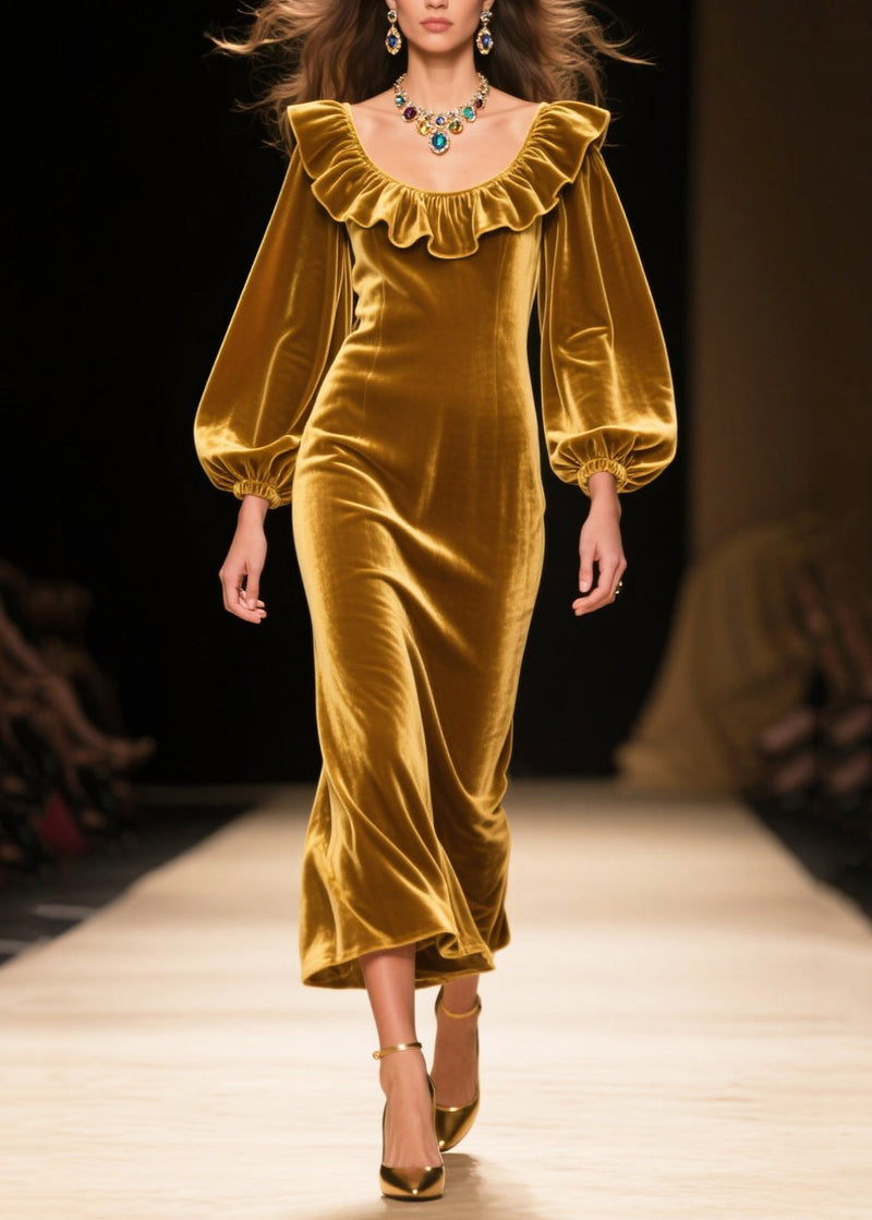 Romantic Gold Ring for Special Moments