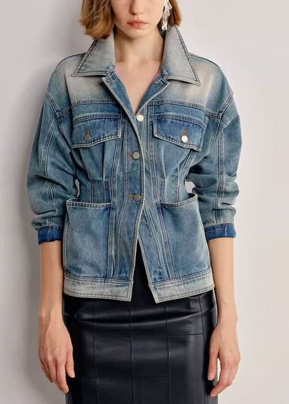 Elegantly Styled Coat for Everyday Wear