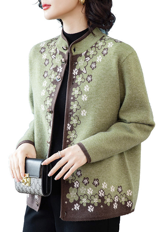 A Vintage Style Coat with Delicate Timeless Details