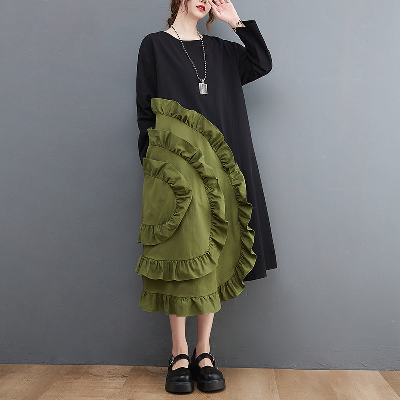 Classic Vintage Dress with a Flattering Fit