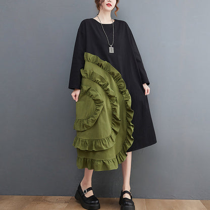 Classic Vintage Dress with a Flattering Fit