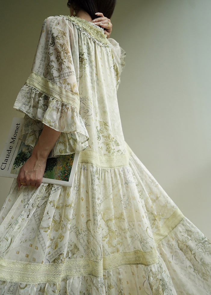 Beautifully Crafted Dress in a Classic Style