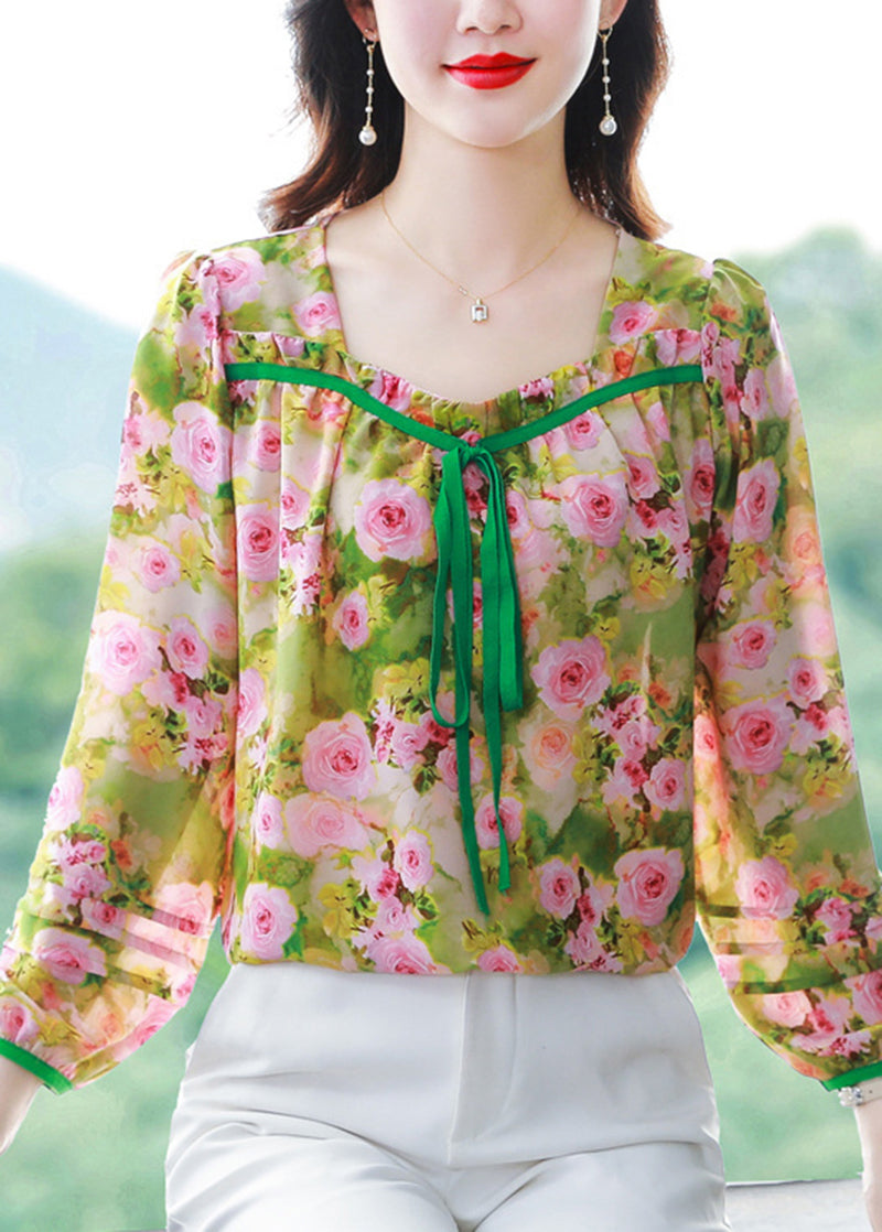 A Vintage Style Top with Delicate Timeless Details