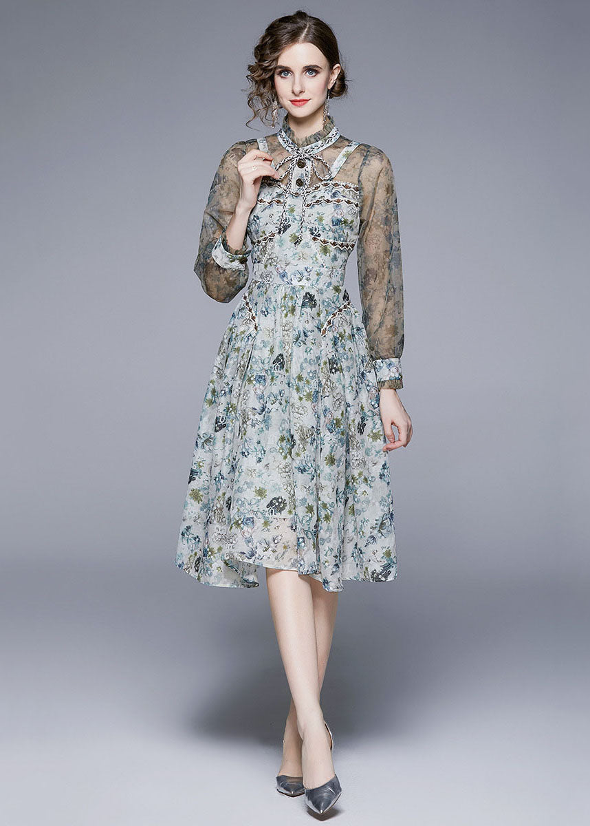 Well Tailored Dress with a Graceful Silhouette