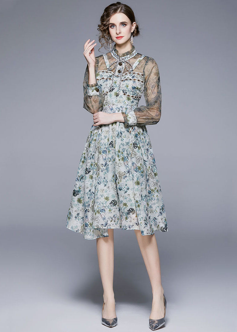 Well Tailored Dress with a Graceful Silhouette