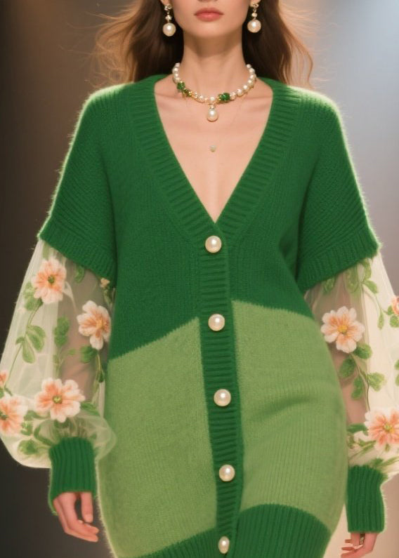 Classic Vintage Cardigan with a Flattering Fit