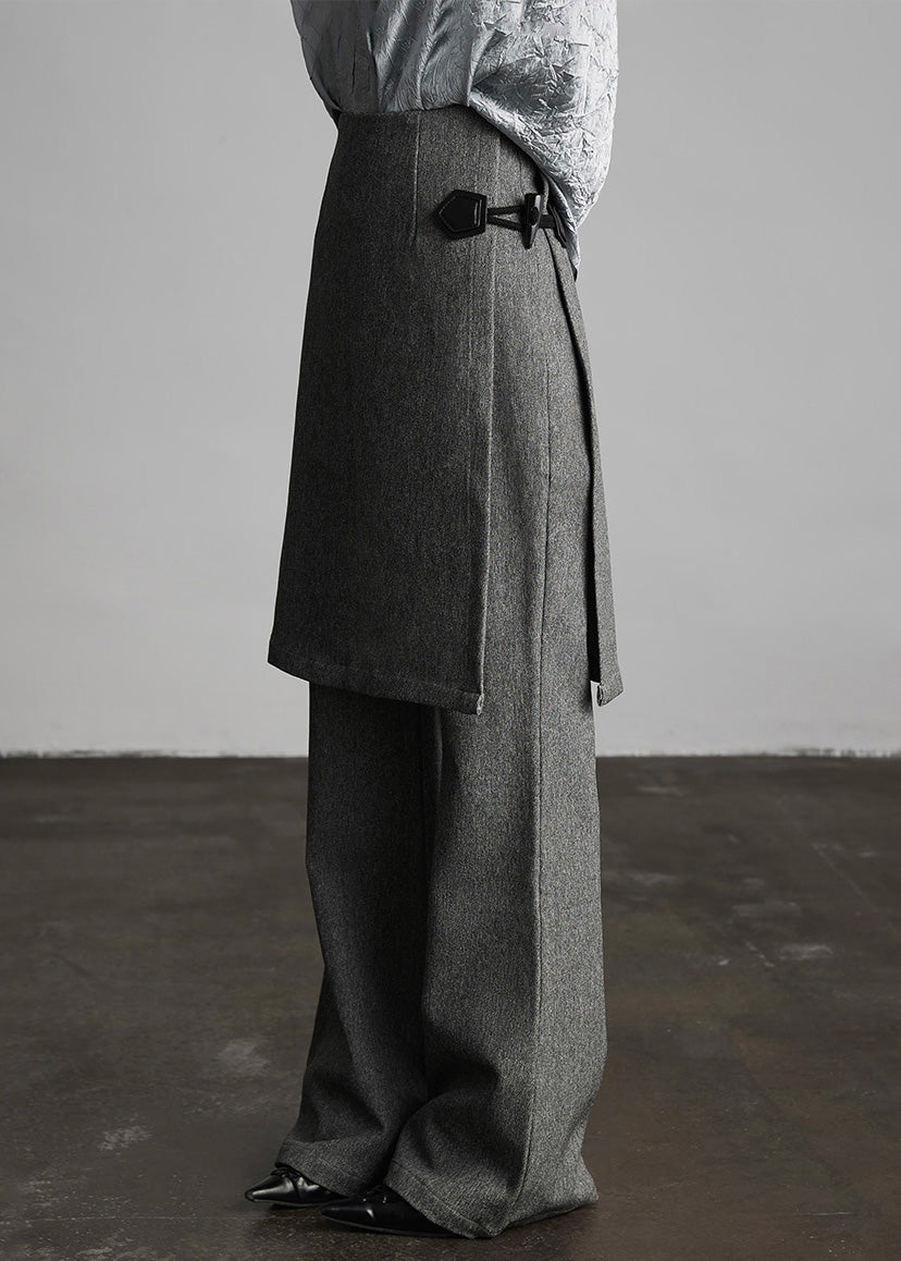 Effortlessly Elegant Pants with a Timeless Design