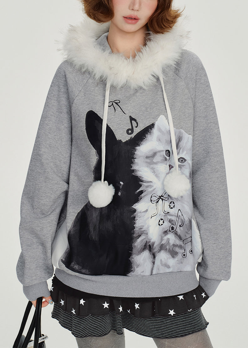 Classic Vintage Pullover with a Flattering Fit