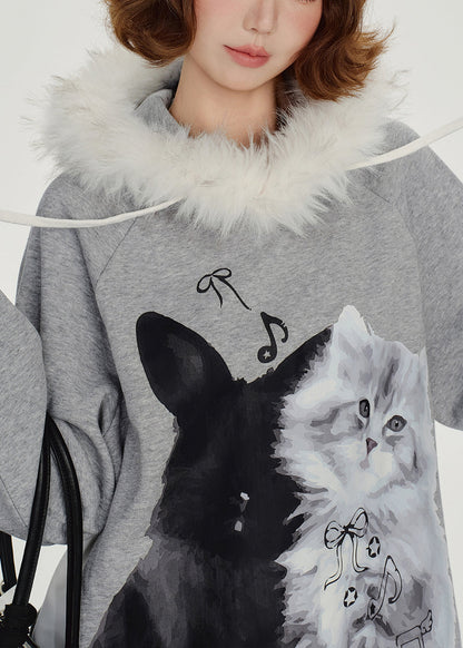 Classic Vintage Pullover with a Flattering Fit