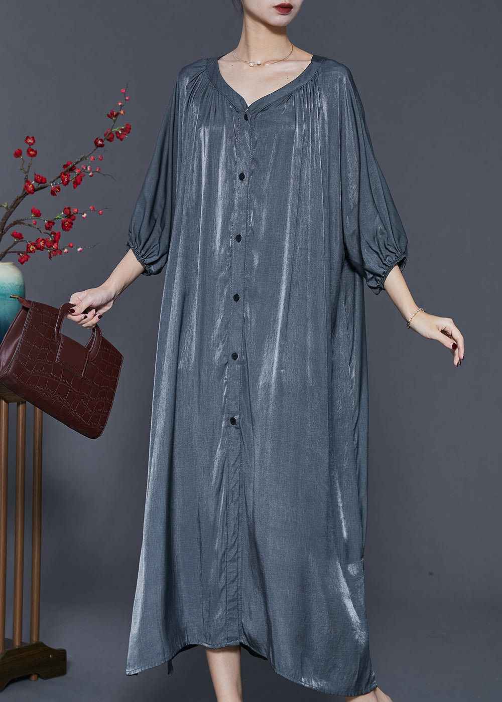 Classic Vintage Dress with a Flattering Fit
