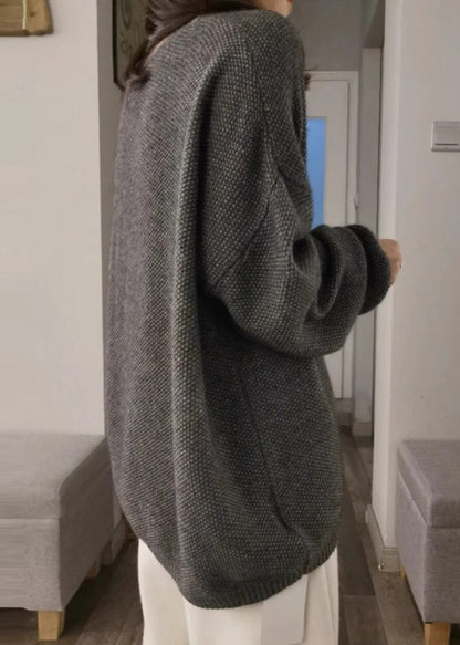 Gracefully Styled Pullover for Any Occasion