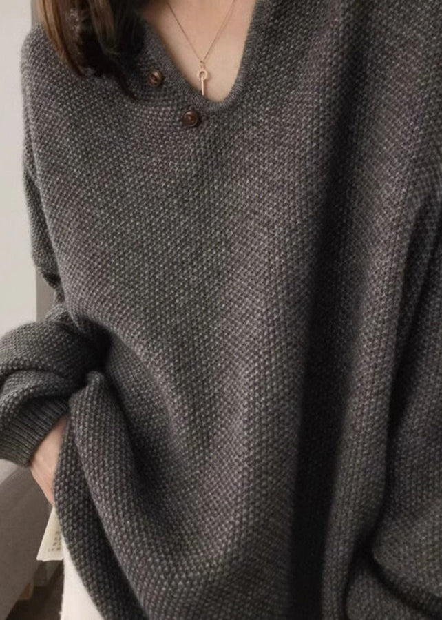 Gracefully Styled Pullover for Any Occasion