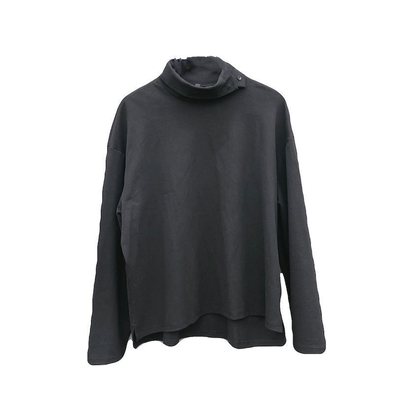A Vintage Style Blouse with Delicate Timeless Details