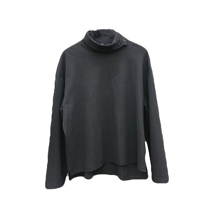 A Vintage Style Blouse with Delicate Timeless Details