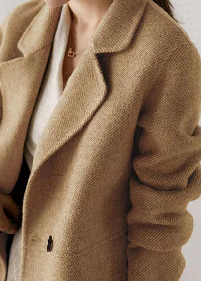 Elegantly Styled Coat for Everyday Wear