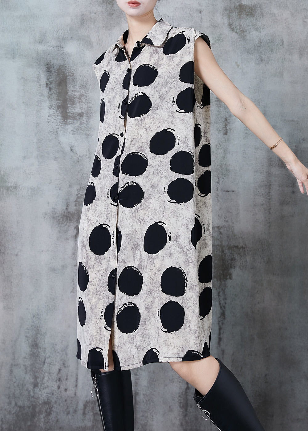 Sophisticated Dress with a Clean Classic Look