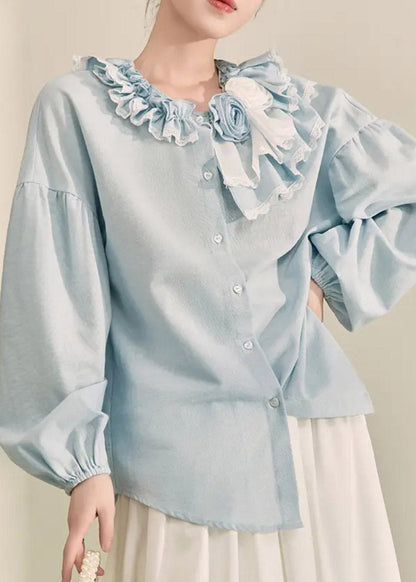 Well Tailored Top with a Graceful Silhouette