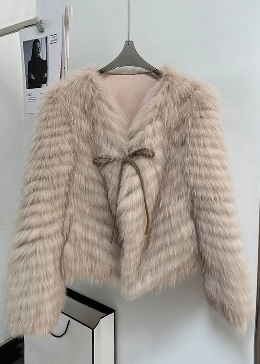 Well Tailored Coat with a Graceful Silhouette