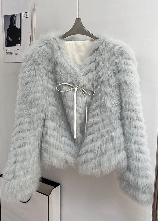 Well Tailored Coat with a Graceful Silhouette