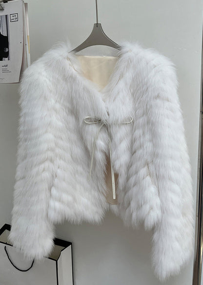 Well Tailored Coat with a Graceful Silhouette