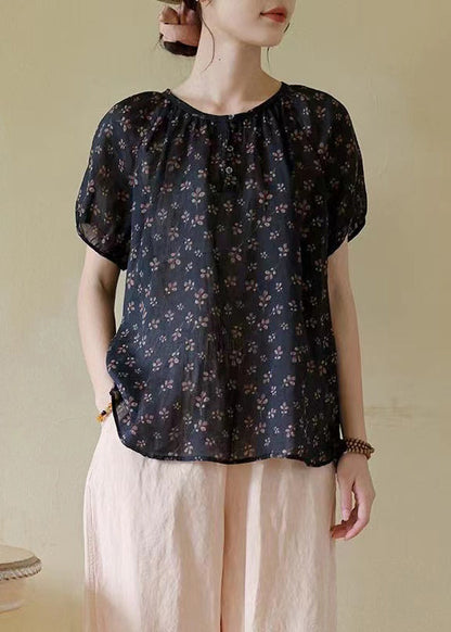Classic Vintage Shirt with a Flattering Fit