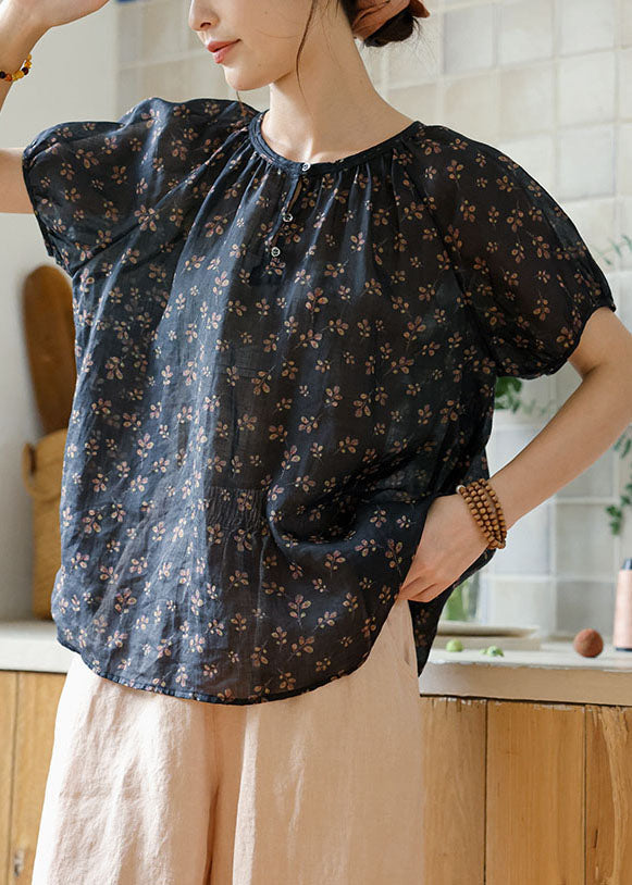 Classic Vintage Shirt with a Flattering Fit