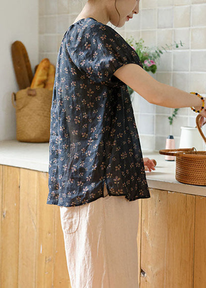 Classic Vintage Shirt with a Flattering Fit