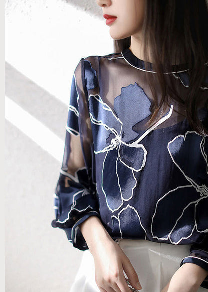 Beautifully Finished Blouse in a Timeless Design
