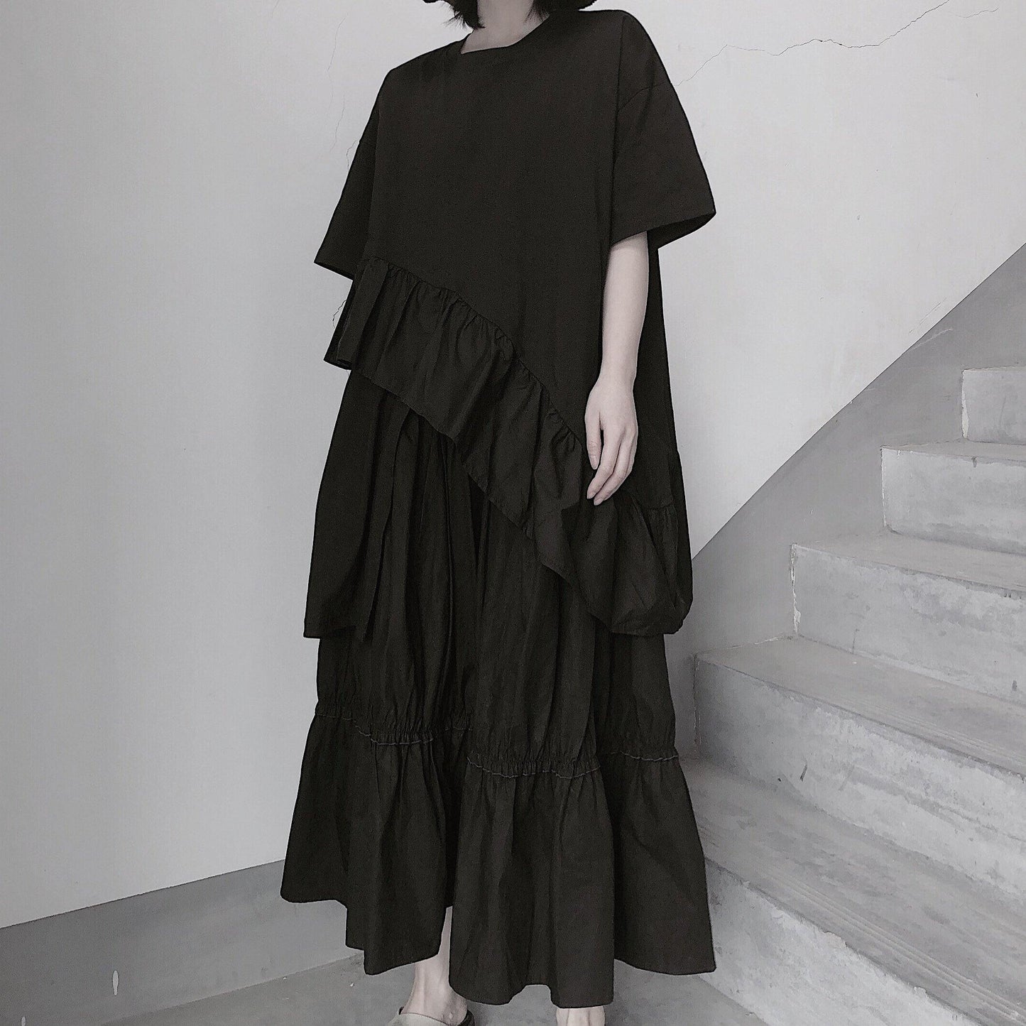 Well Tailored Blouse with a Graceful Silhouette
