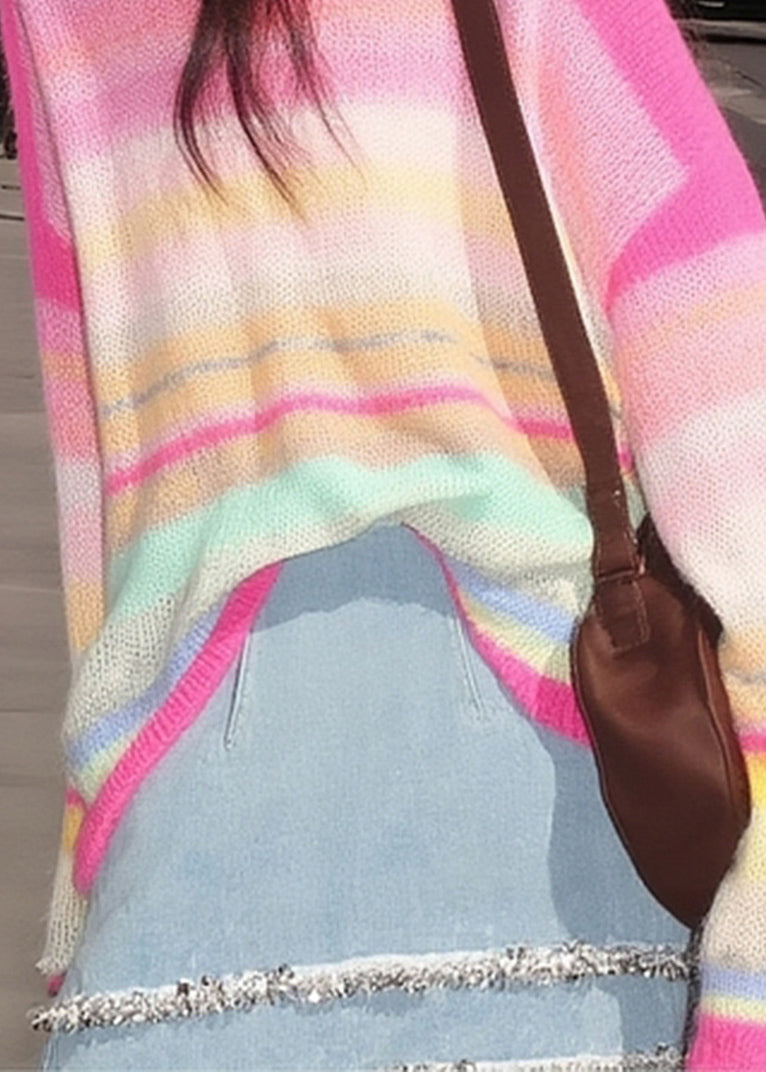 Well Tailored Sweater with a Graceful Silhouette