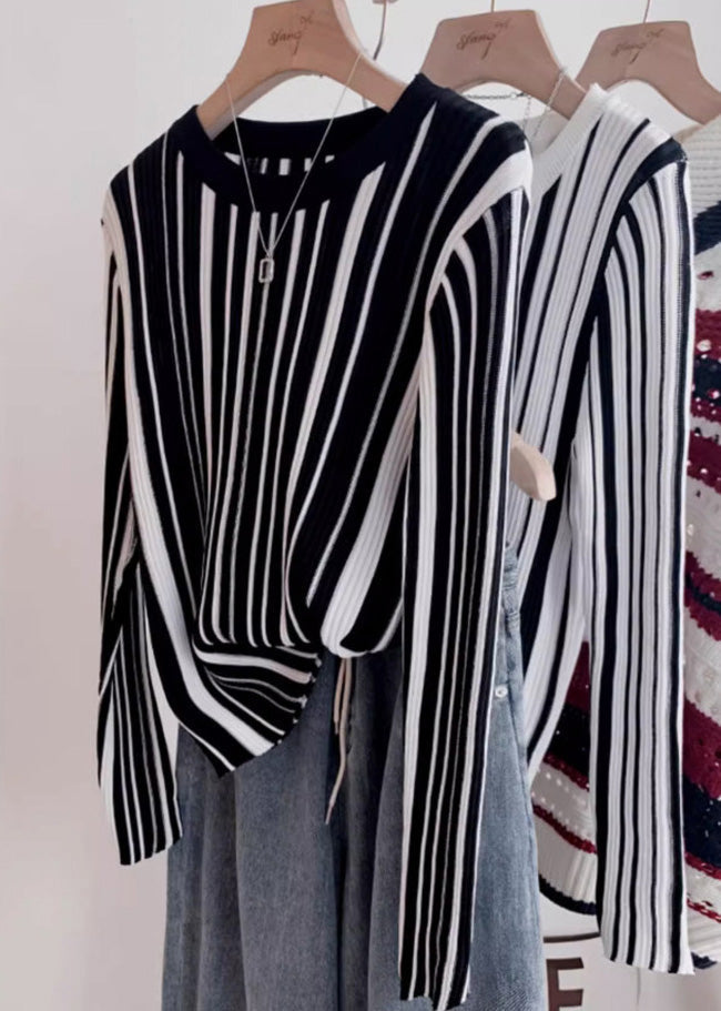 Classic Vintage Sweater with a Flattering Fit